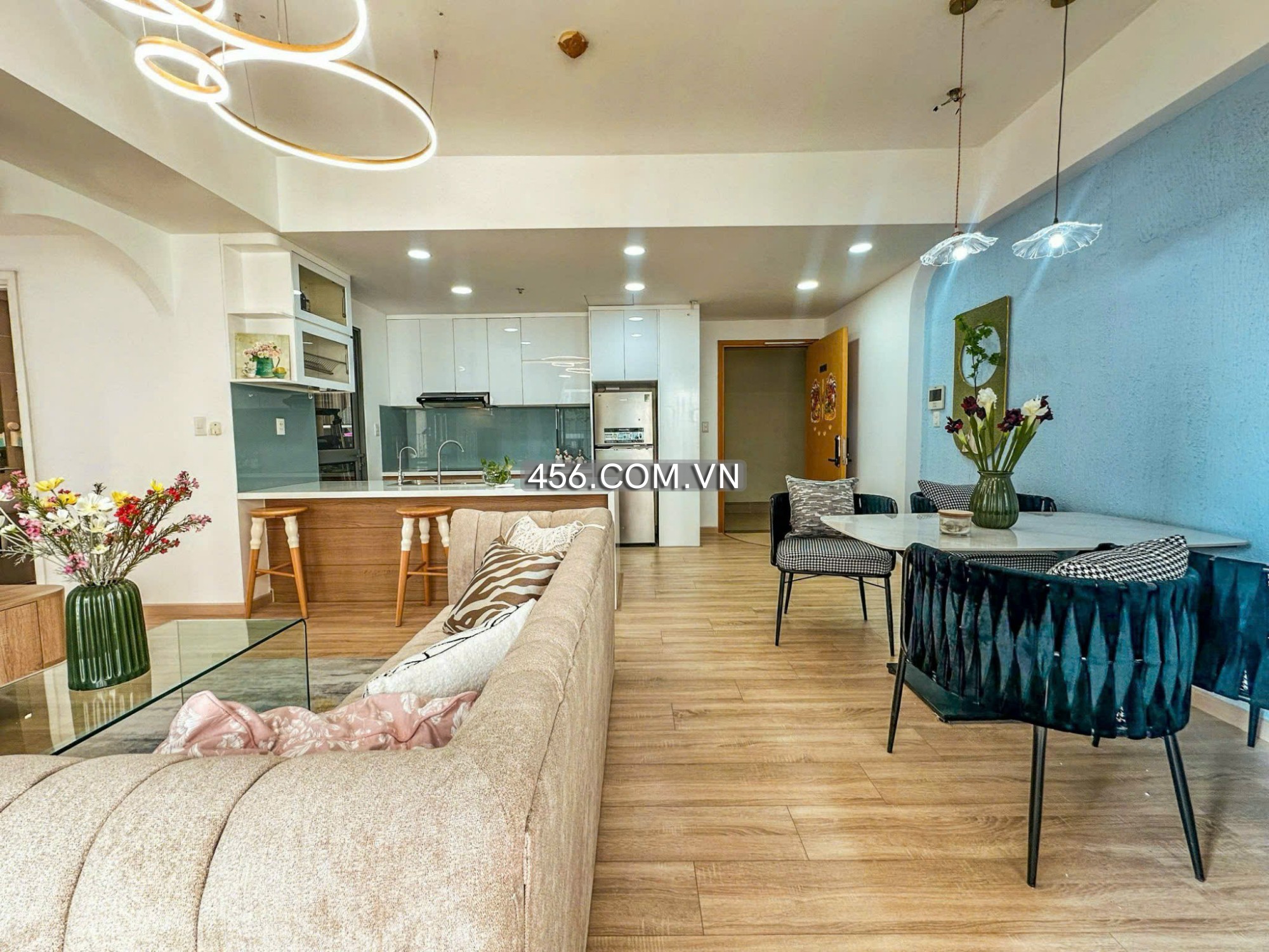 Hinh-Morden Apartment Masteri Thao Dien For Rent 2 Bedrooms Corner Unit